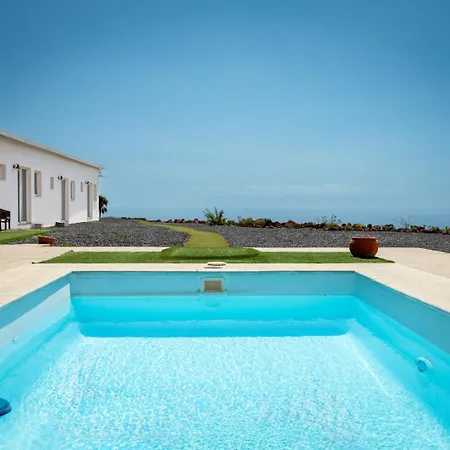 Sol Sea Views, Private Pool, Privacy 아데제